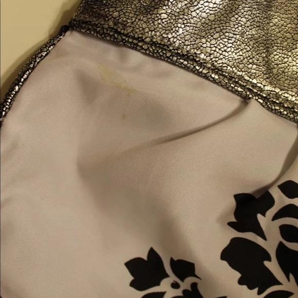 2/$20 Triangular Black White Floral Print Lime Green Patent Leather Bag Purse - Picture 3 of 11